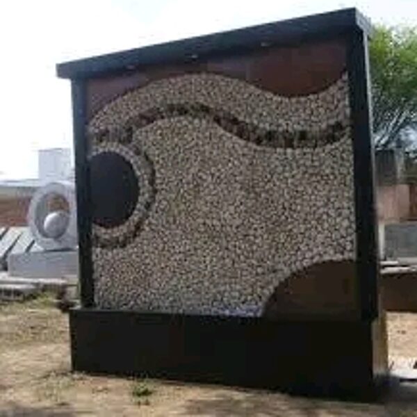 Muro Llorón Piedra de Mármol 2 x 2 mts.
