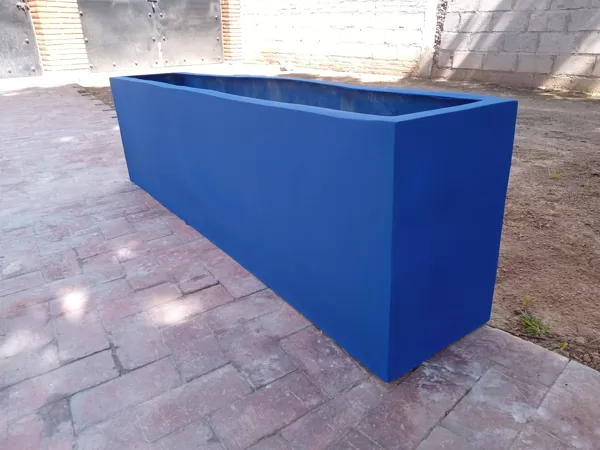 16 Jardineras de 165 x 30 x 45 Cms para Colegio Finlandés del Centro en Querétaro 